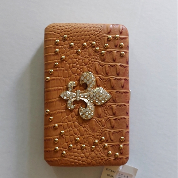 Handbags - Womens Clutch Wallet beige